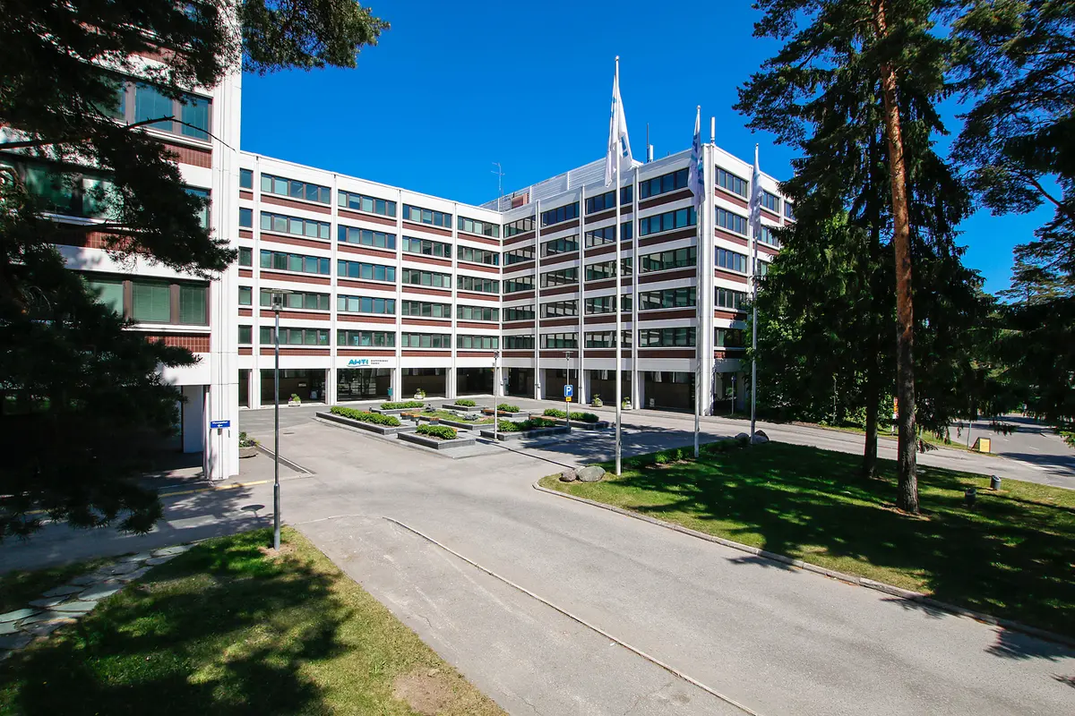 Kuva toimitilan julkisivusta osoitteessa  Ahventie 4, Espoo (Haukilahti)